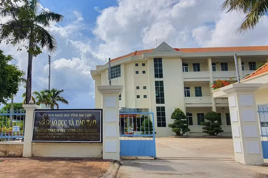 Phát lộ loạt sai phạm trong dự án mua sắm thiết bị dạy và học tại Cà Mau