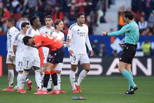 Bellingham nhận thẻ đỏ, Real Madrid chia điểm đáng tiếc trước Osasuna