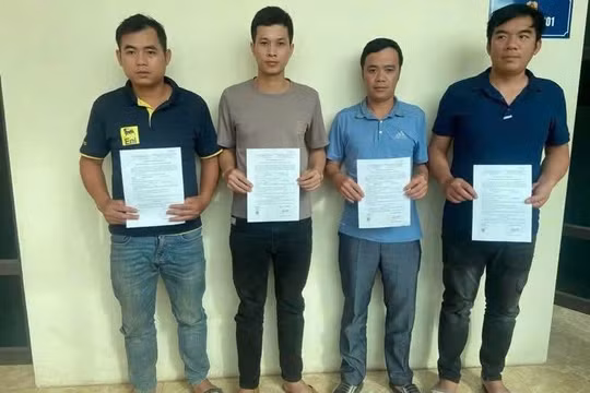 Lào Cai: Cảnh báo trò lừa đảo "đập đá tìm ngọc"