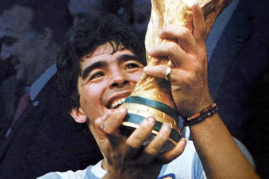 Phiên toà mới xét xử vụ án huyền thoại Diego Maradona qua đời