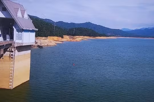 Công ty Thủy điện Quảng Trị: Lên phương án cung cấp điện và nước tưới trước diễn biến phức tạp của thời tiết