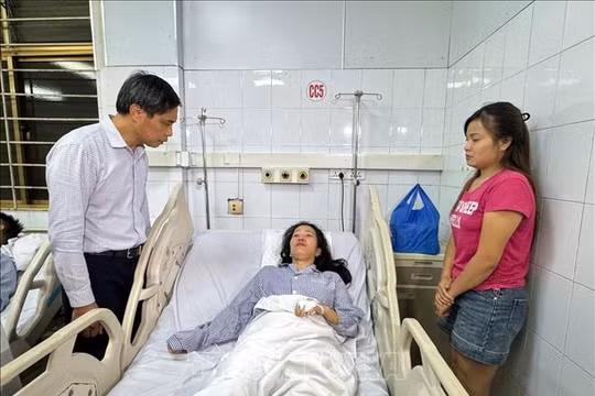 Vụ lật tàu du lịch trên vịnh Hạ Long: Hỗ trợ 25 triệu đồng/người tử vong, 8 triệu đồng/người bị thương