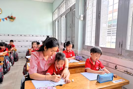 Bức tranh kỷ luật học đường toàn cầu: nơi đánh đòn, nơi đình chỉ, Việt Nam chọn tự kiểm điểm