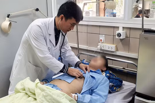 Thói quen sinh hoạt ăn uống tùy tiện khiến người trẻ suy thận tăng cao