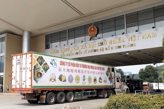 Hạn chế tối đa tình trạng nông sản xuất khẩu bị ùn tắc tại các cửa khẩu biên giới