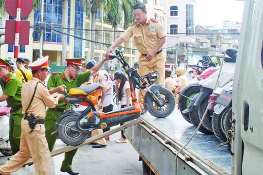 Thẩm quyền tịch thu tang vật, phương tiện vi phạm hành chính