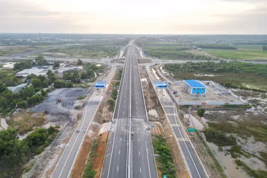 Hoàn thành cao tốc Bến Lức - Long Thành và Biên Hòa - Vũng Tàu trong năm 2025
