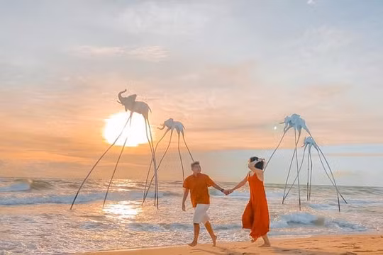 Khách Tây đua nhau đến Phú Quốc, Đà Nẵng, Nha Trang dịp Tết Nguyên đán
