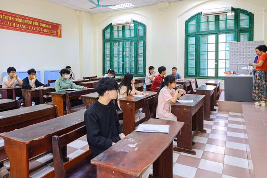 Kỳ thi tốt nghiệp THPT 2025: Khép lại ‘học vẹt, học tủ’, mở ra thời kỳ đánh giá năng lực thực chất