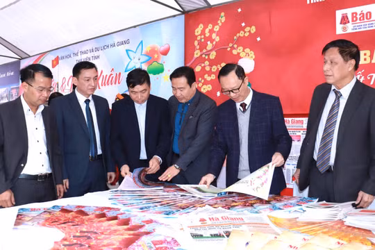 Khai mạc Hội Báo Hà Giang Xuân Ất Tỵ với chủ đề 'Báo chí Hà Giang hướng đến 100 năm Ngày Báo chí cách mạng Việt Nam'