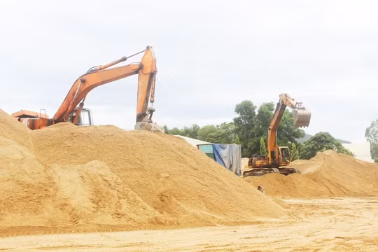 Giá vật liệu xây dựng tại Đà Nẵng tăng mạnh trong những tháng đầu năm 2025