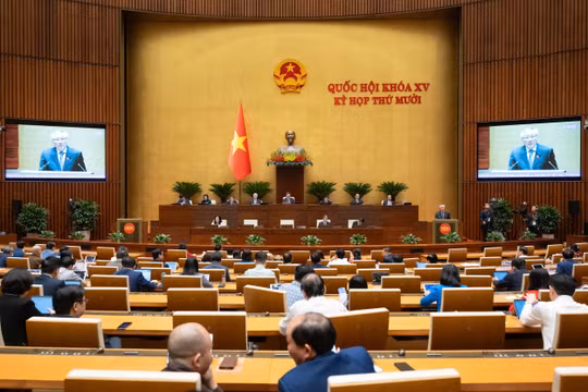 Hôm nay, Quốc hội thảo luận về các Báo cáo công tác nhiệm kỳ của Chủ tịch nước, Chính phủ