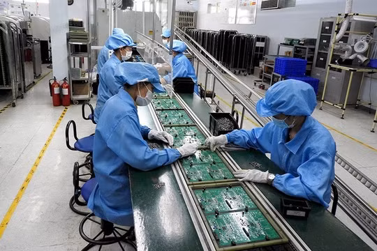 Kinh tế Việt Nam bứt tốc đầu 2026: Sản xuất, tiêu dùng, du lịch cùng tăng mạnh