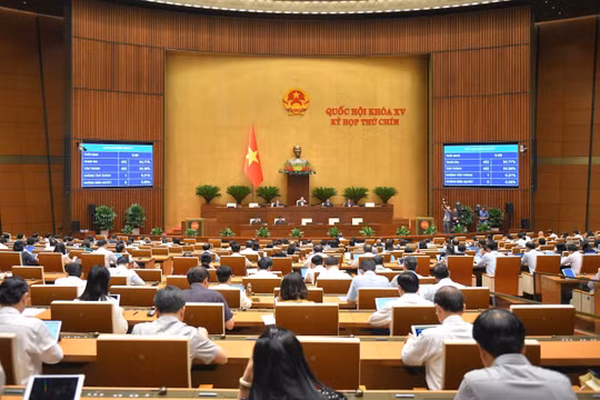 Hôm nay (16/6), Quốc hội thông qua Nghị quyết về sửa đổi Hiến pháp năm 2013