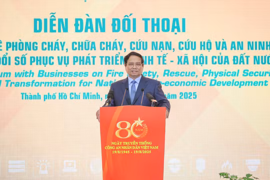Tuyệt đối không 'phó mặc', 'khoán trắng' cho lực lượng nòng cốt trong phòng cháy, chữa cháy và cứu nạn, cứu hộ