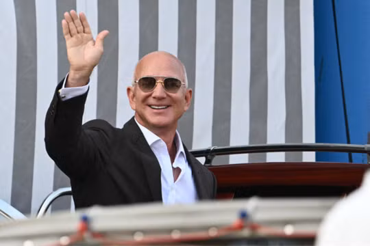 Tỷ phú Jeff Bezos chi 63 triệu USD lập kỷ lục mua bất động sản