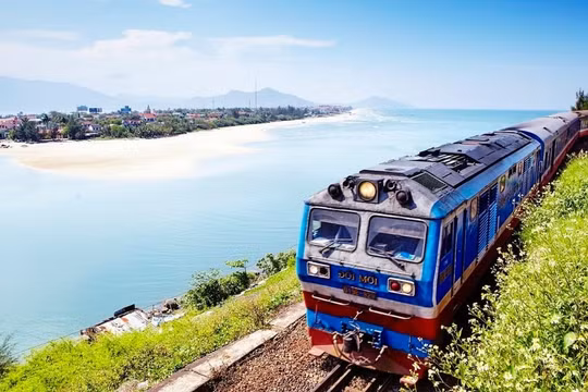 Bình Định muốn hút khách bằng tàu hỏa, mục tiêu đón 10 triệu lượt khách năm 2025