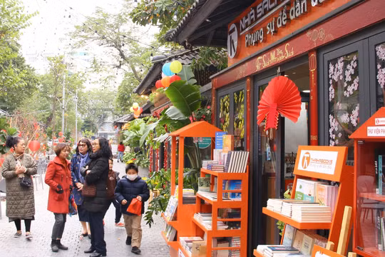 Hà Nội có thêm phố sách xuân Hạ Hồi phục vụ công chúng
