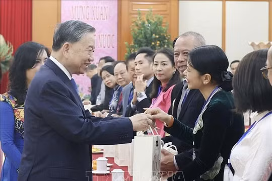 Tổng Bí thư đánh giá cao tình cảm và những đóng góp của kiều bào ta ở nước ngoài đối với quê hương, đất nước