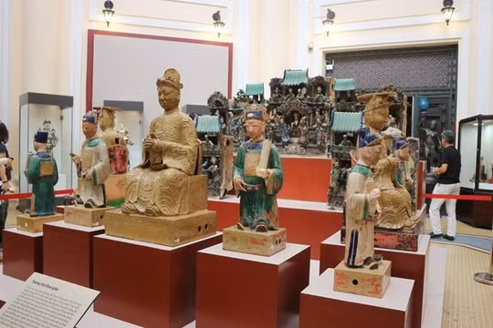 Bộ Công an ủng hộ 5 tỷ đồng giúp Tuyên Quang khắc phục thiệt hại do bão số 10