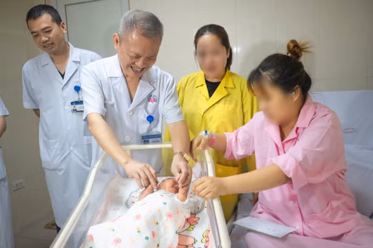Đỡ đẻ thành công cho sản phụ mắc tim bẩm sinh hiếm gặp