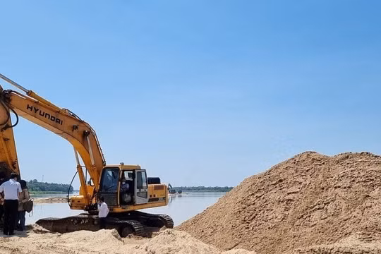 Bảo đảm nguồn vật liệu cho dự án trọng điểm, Hà Nội phê duyệt khu vực không đấu giá khai thác tại 3 mỏ cát