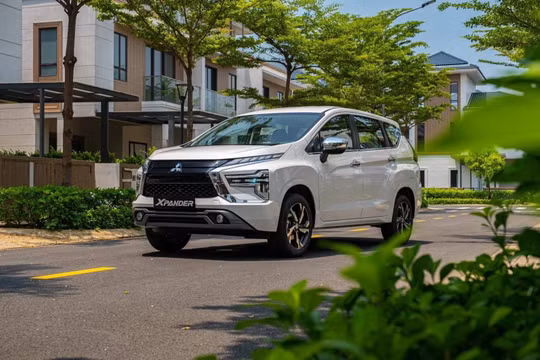 Lo tụt hậu, Mitsubishi Xpander và Xforce cuống cuồng giảm mạnh giá