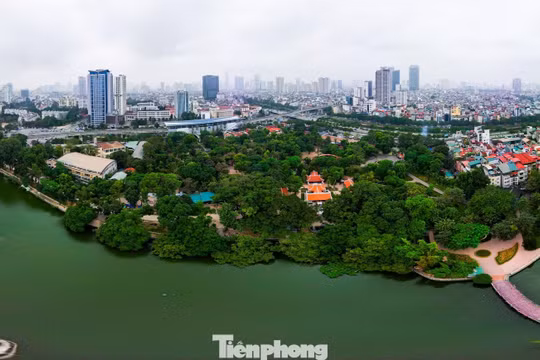 Đền Voi Phục: Chốn rêu phong trăm năm giữa lòng Hà Nội