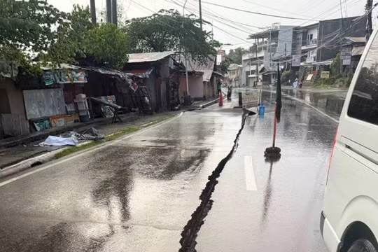 Động đất dữ dội ở Philippines, ít nhất 27 người thiệt mạng