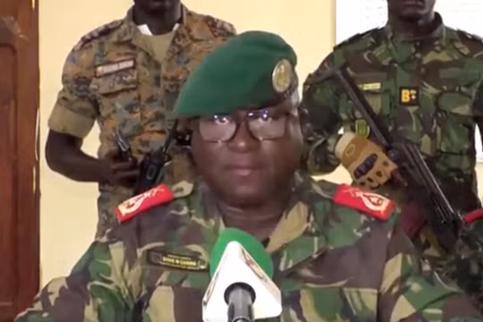Quân đội đảo chính lên nắm quyền tại Guinea-Bissau