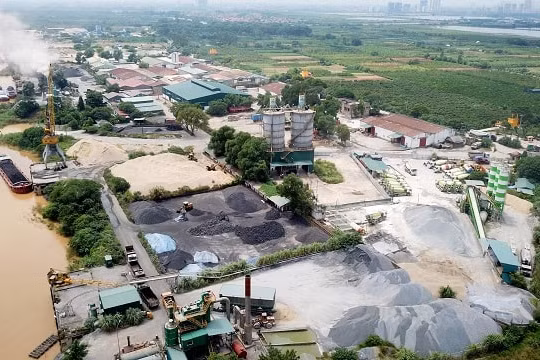 Hà Nội: Cần sớm phát hiện và ngăn chặn những vi phạm trong việc sử dụng đất đê điều