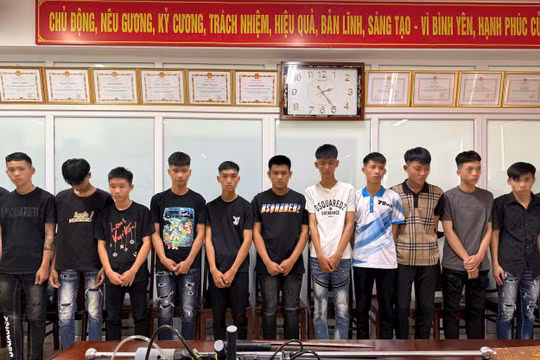 Huế: Xử lý nhóm đối tượng điều khiển phương tiện mang theo hung khí