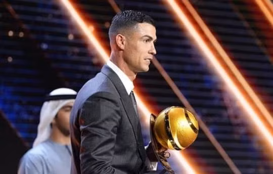 Cristiano Ronaldo tuổi 40: Mục tiêu 1.000 bàn thắng và kỳ World Cup lịch sử