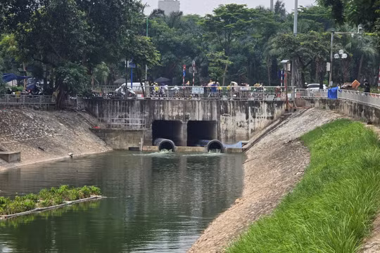 Người dân kỳ vọng sông Tô Lịch hồi sinh khi được bổ cập nước từ hồ Tây