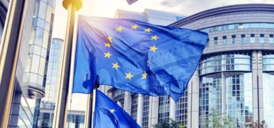 EU lên kế hoạch trừng phạt các nhà cung cấp tàu “bóng ma” cho Nga