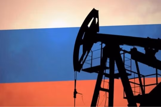 Ukraine phá hủy 10% công suất lọc dầu của Nga