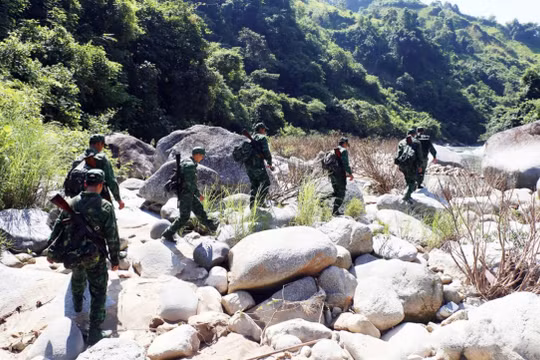 “Điểm tựa nơi rừng cao” – Khúc tráng ca gửi người lính quân hàm xanh