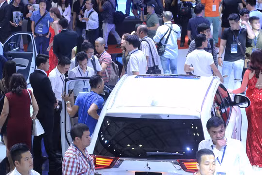 Kim ngạch nhập khẩu ô tô nửa đầu năm 2025 vượt 2,2 tỷ USD