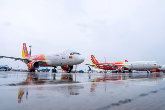 Giảm năng lực tiếp thu tàu bay về sân bay Nội Bài do thời tiết xấu