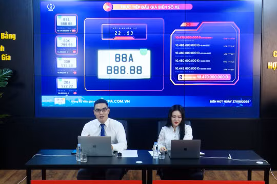 Đấu giá biển số xe trực tuyến: có minh bạch và hạn chế tiêu cực cho người dân?