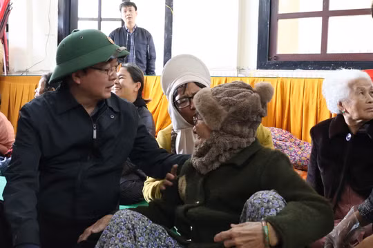 Phó Thủ tướng Hồ Quốc Dũng: Hỗ trợ tái định cư ngay cho các hộ không thể trở về nơi ở cũ