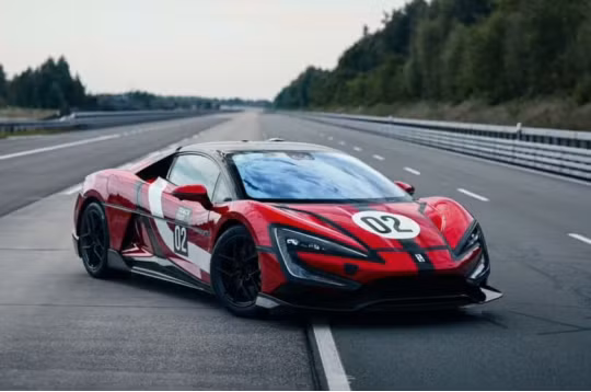 Xe điện Trung Quốc nhanh hơn Ferrari 160 km/h, lập kỷ lục thế giới