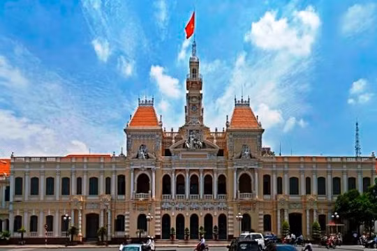 UBND cấp tỉnh tổ chức tối đa 14 sở và tương đương, TPHCM có chính sách riêng