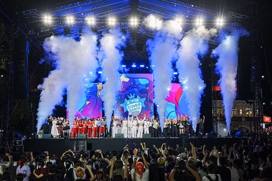 Lễ hội cộng đồng yêu nhạc Hàn Quốc 'K-pop Lovers Festival 2025' trở lại Hà Nội