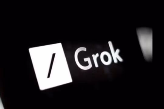 xAI xin lỗi vì các bài đăng xúc phạm của chatbot Grok