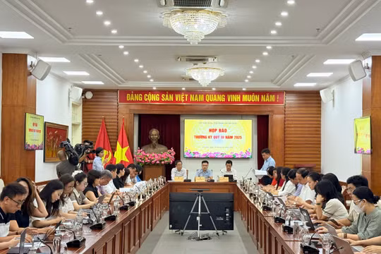 Phim ‘Tổng tài’ tràn lan mạng xã hội: Cục Phát thanh, Truyền hình và Thông tin điện tử nói gì?