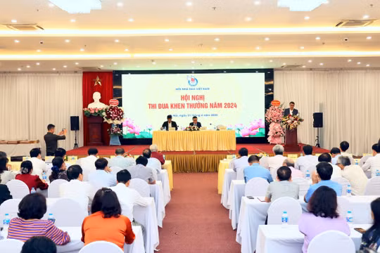 Tiếp tục nỗ lực, phấn đấu để báo chí có thêm nhiều tác phẩm chất lượng cao