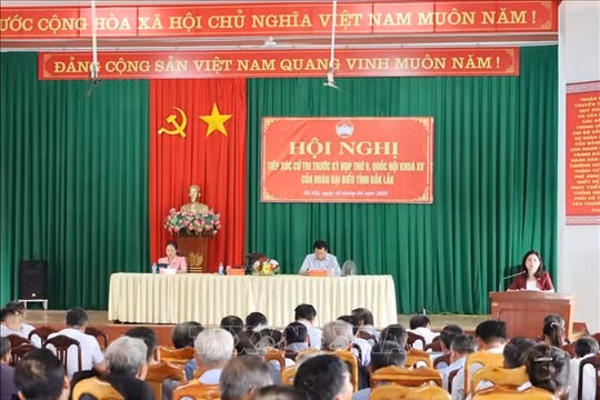 Cử tri kiến nghị tập trung đấu thầu thuốc, vật tư y tế về một đơn vị