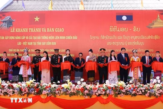 Khánh thành Đài tưởng niệm Liên minh chiến đấu Lào – Việt Nam