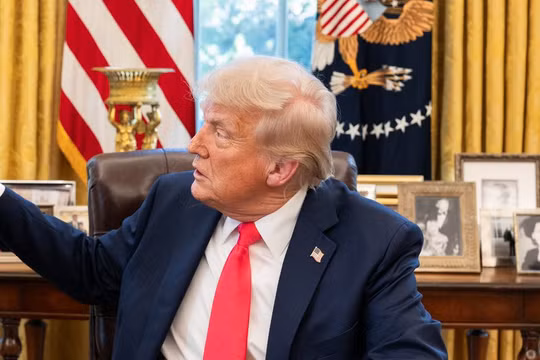 Ông Trump úp mở giảm thuế với Trung Quốc, hoãn quyết định về TikTok
